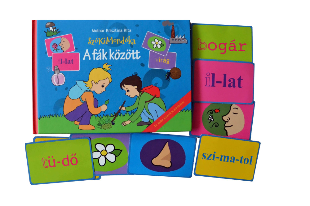 Móna és Marci kirándul: 3. A fák között (szaglás)